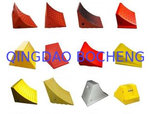 China Low Noise Lightweight PU Wheel Chock Blocks , Low Temperature Resistance supplier