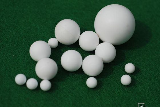 Anti-Corrosion Polytetrafluoroethylene Balls / White PTFE Material For Sealing Parts supplier