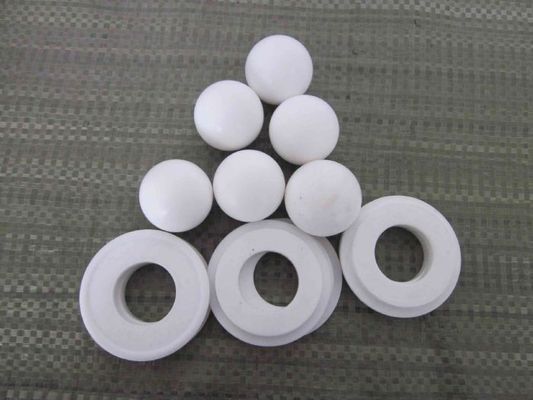 White PTFE Balls supplier