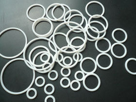 Non-Stick PTFE ring , 2.30 g/cm³ PTFE O-Rings For Pipe Fittings -180 °C - 260 °C supplier